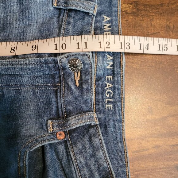 American Eagle Mom Jeans 8 R High Rise Medium Wash Stretch Denim - Picture 9 of 11